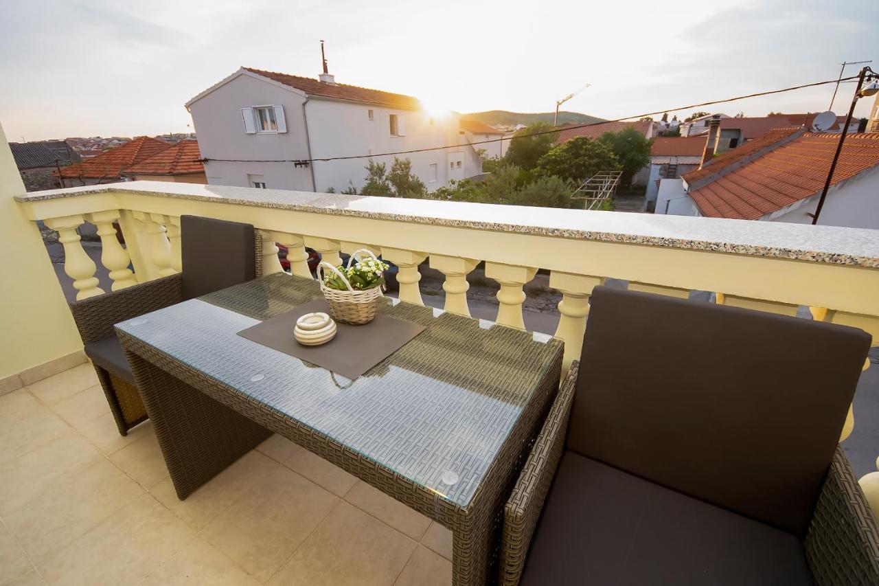 Apartments4You Vodice Exterior photo
